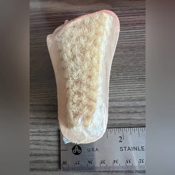 NWOT soft brush to clean nails,foot brush - Picture 3 of 5